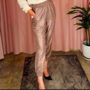 NWT By Anthropologie Melora Metallic Joggers in Pink Rose Size S